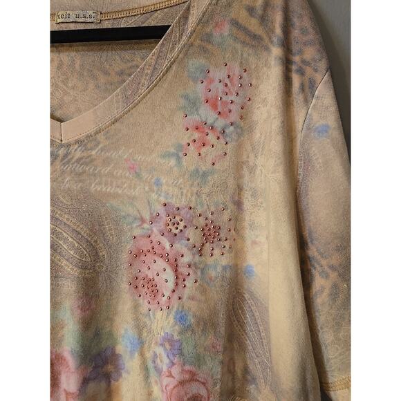 XCIT 90s Y2K Beige Floral Embellished V-Neck Short Sleeve Top Womans Size 3X+ - Picture 3 of 5